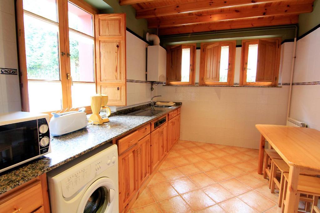 Apartamentos Rurales "Les Escueles De Collia" Room photo