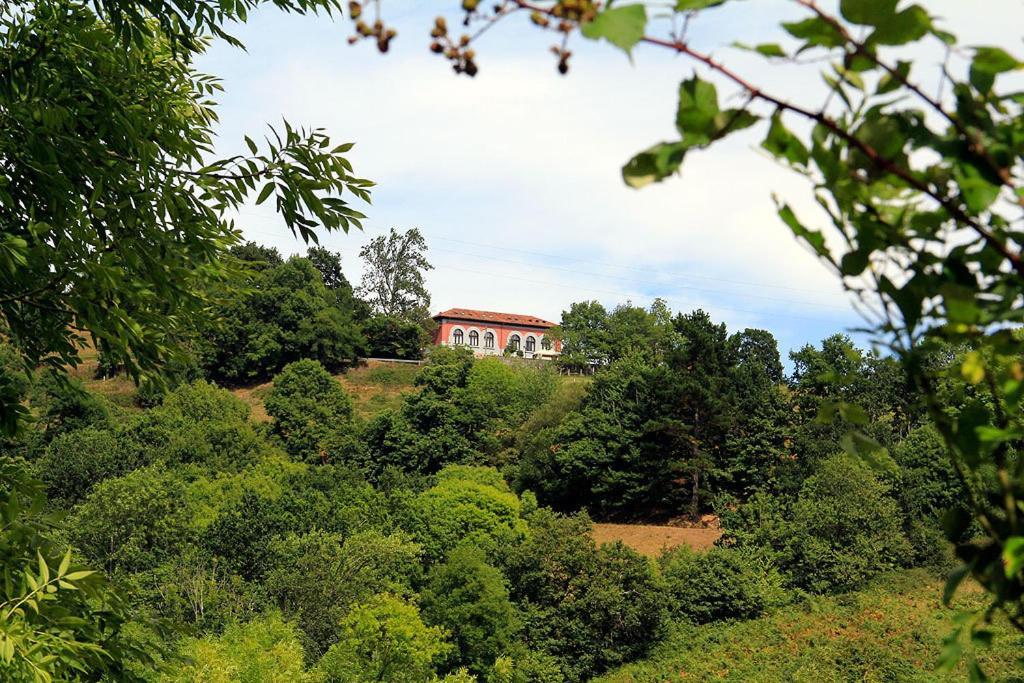 Apartamentos Rurales "Les Escueles De Collia" Exterior photo